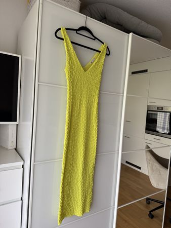 Zara Kleid Gr. S