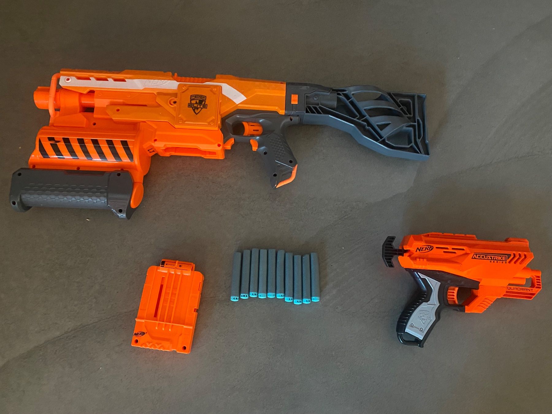 Nerf Giocattoli: 3 Nerf Gewehre und 1 Nerf Pistole – Usato da Ringgenberg BE venduto da Esthemoa1 2