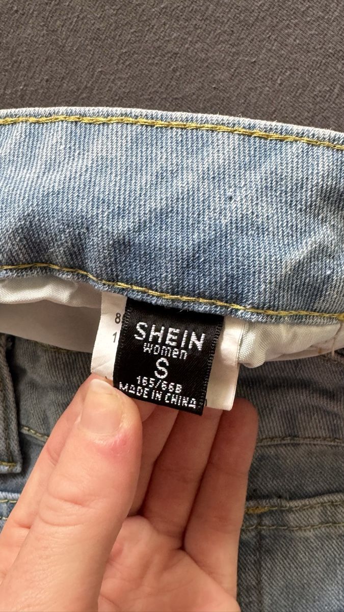 Jeans: Zwei Hosen/ Jeans – Neu (gemäss Beschreibung) aus Berikon von sam_5zxf 3