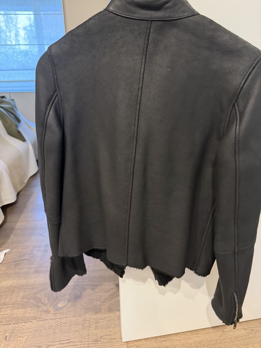 Giacche: JOSEPH BLACK LEATHER JACKET WITH SHEARLING LINING – Usato da Herrliberg venduto da Tubalp 1