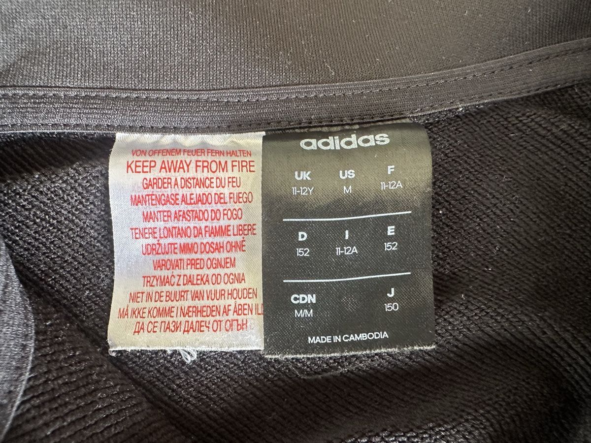 Adidas Giacche & Cappotti: Cooles Adidas Trainerjäckchen Gr. 152,  Sportjacke – Usato da Hattenhausen venduto da Topas00 2