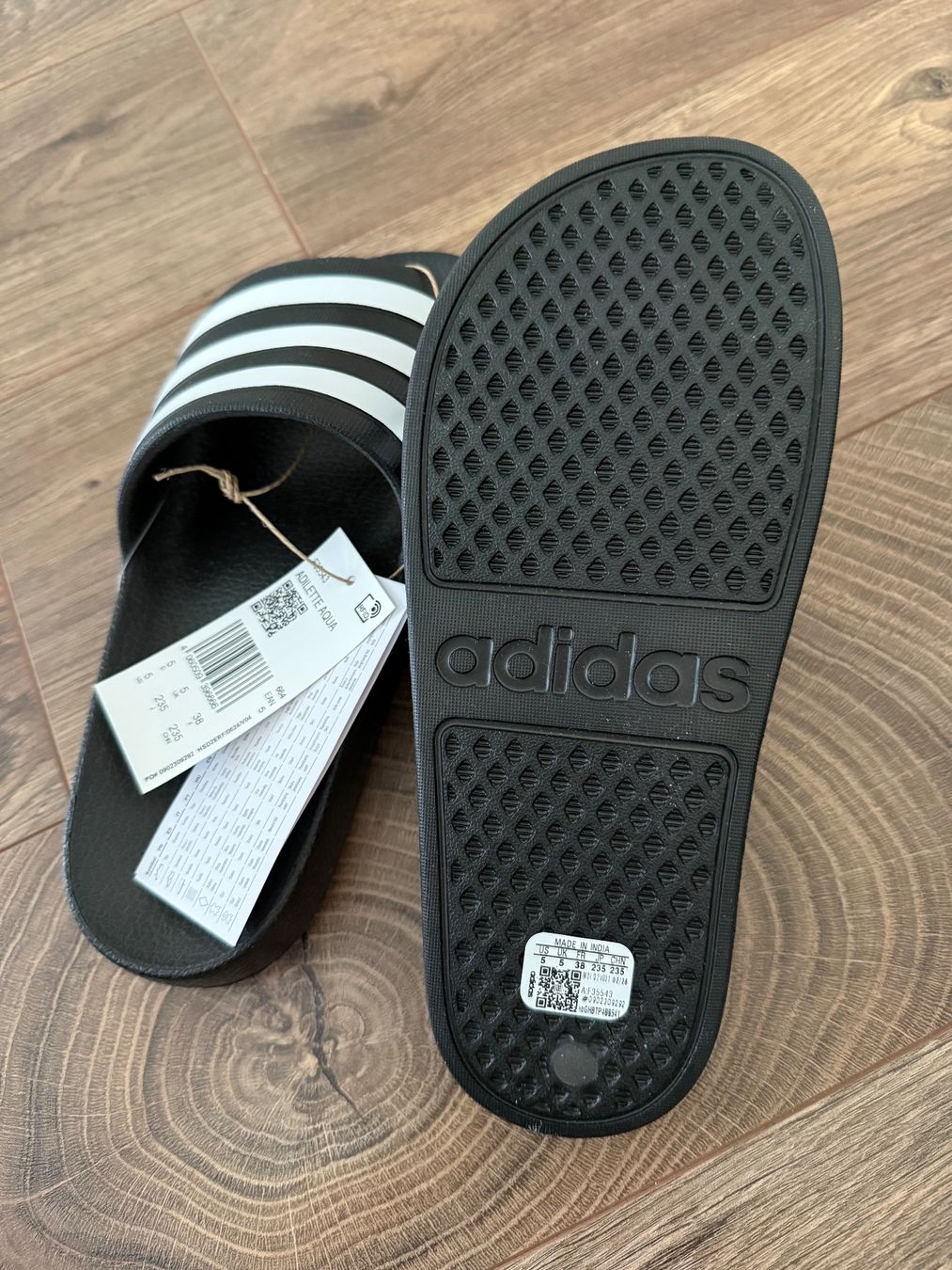 Adidas Chaussures femmes: Adilette Aqua – Neuf avec emballage d'origine à Thun par mar_lx2p 2