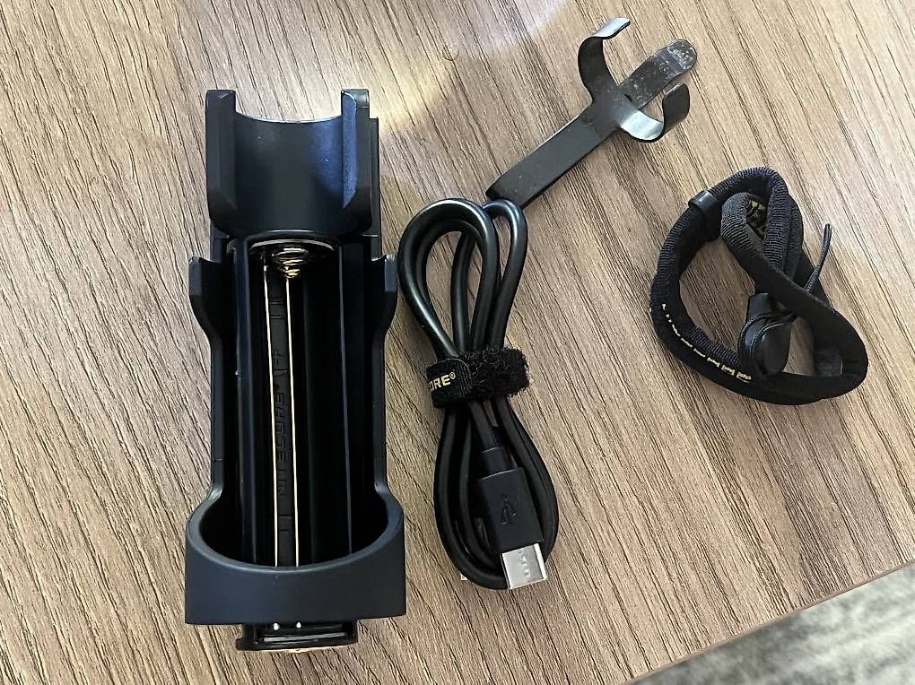 Lampes: Taschenlampe Nitecore P20iX – Neuf avec emballage d'origine à Riehen par ann_26fw 1