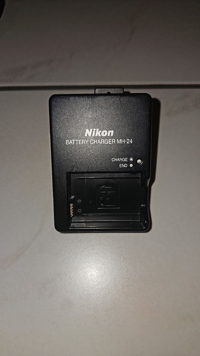 Nikon Fotocamera: Nikon D3200 + Zoom – Usato da Niedergösgen venduto da g.falzetta87 4
