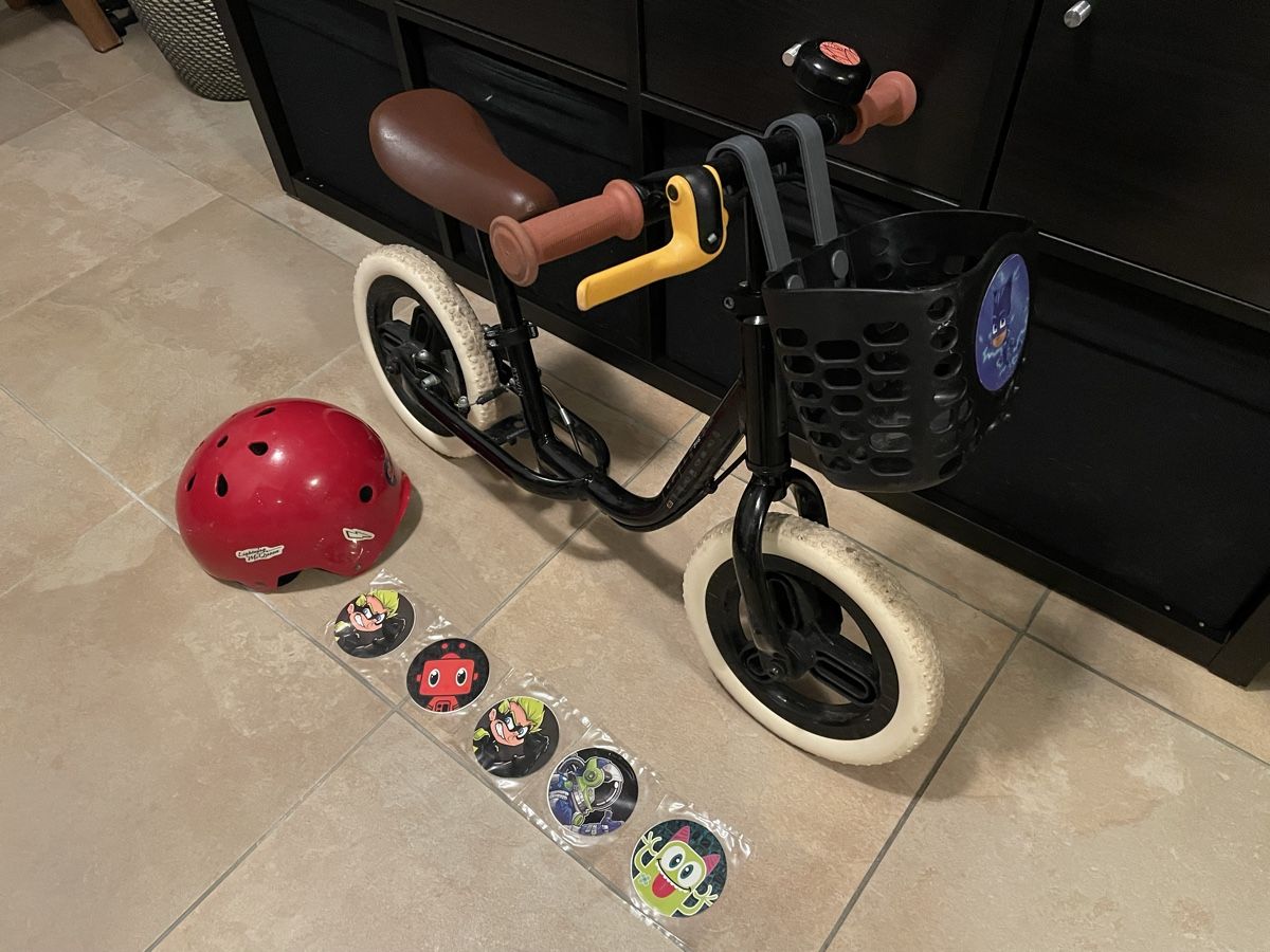 Fahrzeuge für Kinder: Draisienne enfant + casque – Gebraucht aus Sierre von Ruyfigas 4