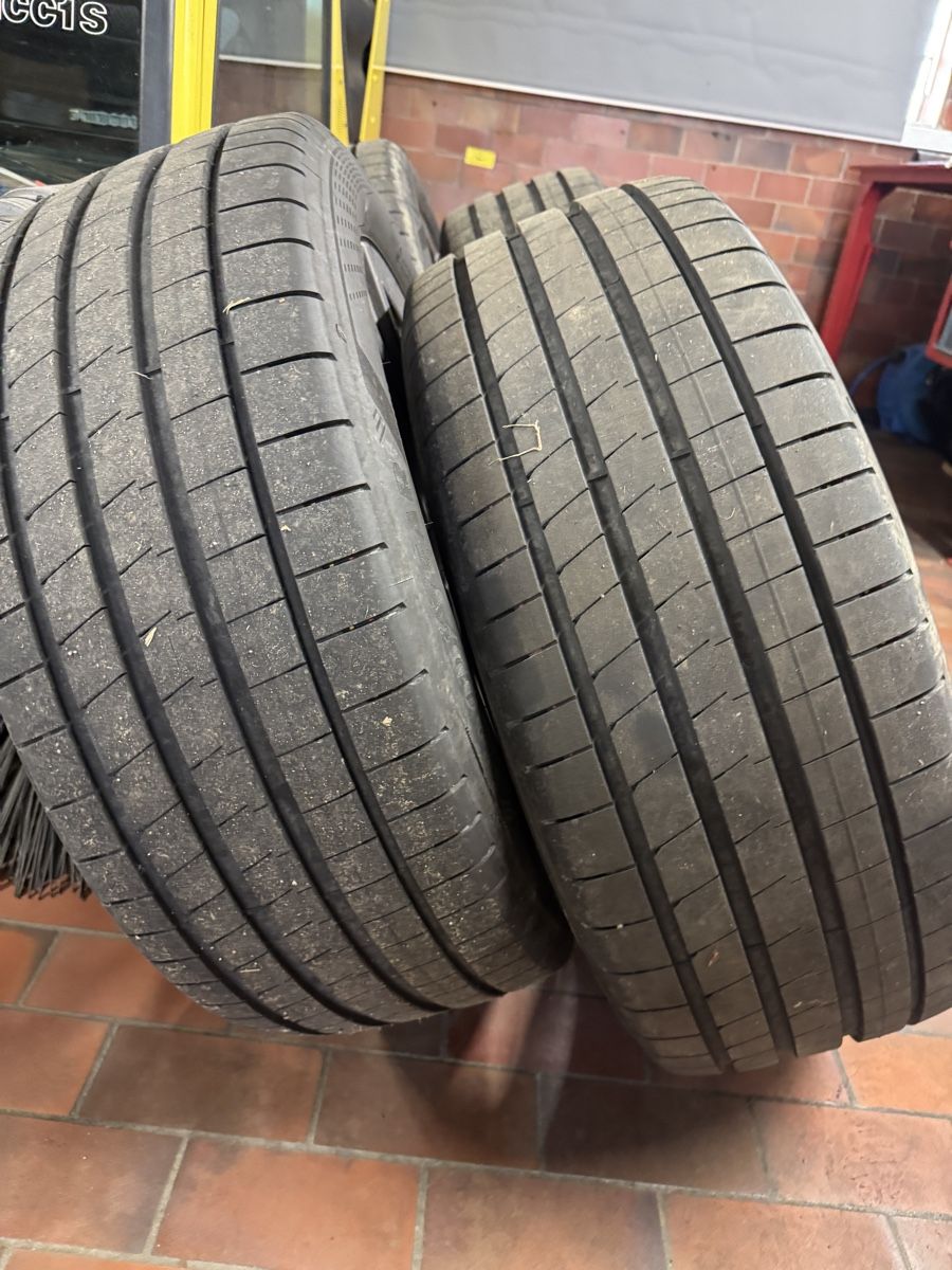 Land Rover Felgen: Range rover Felgen  – Gebraucht aus Beromünster von sel_5jkf 1