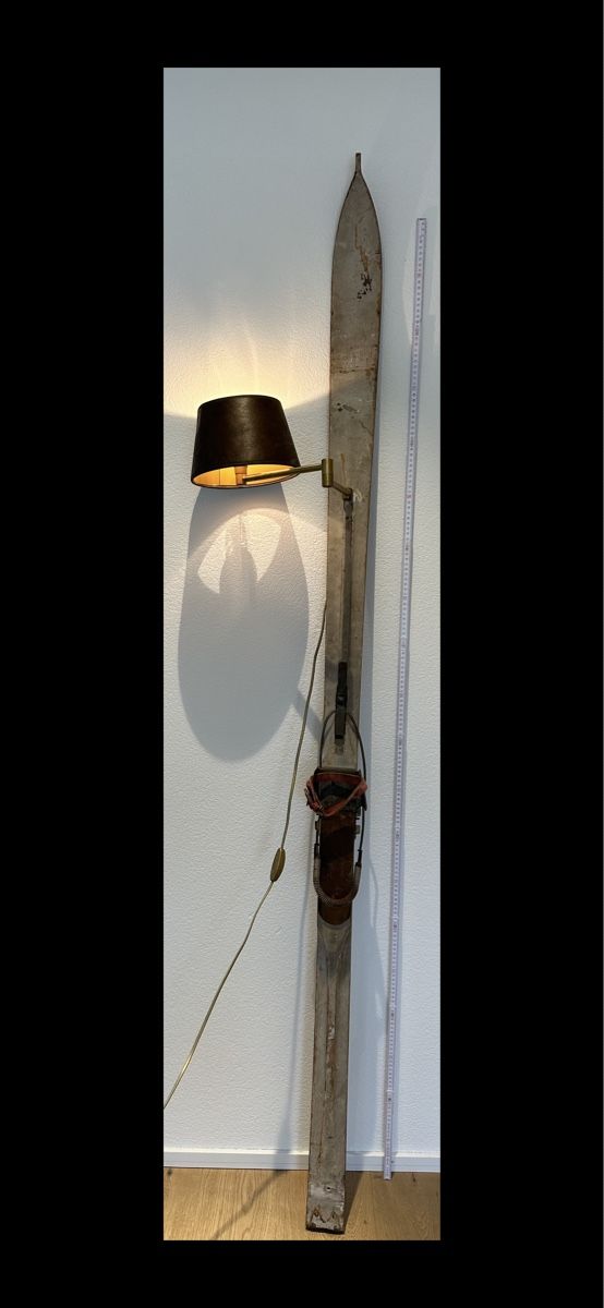 Lampade: Alter Ski als Lampe – Usato da Goldach venduto da Schnuppi