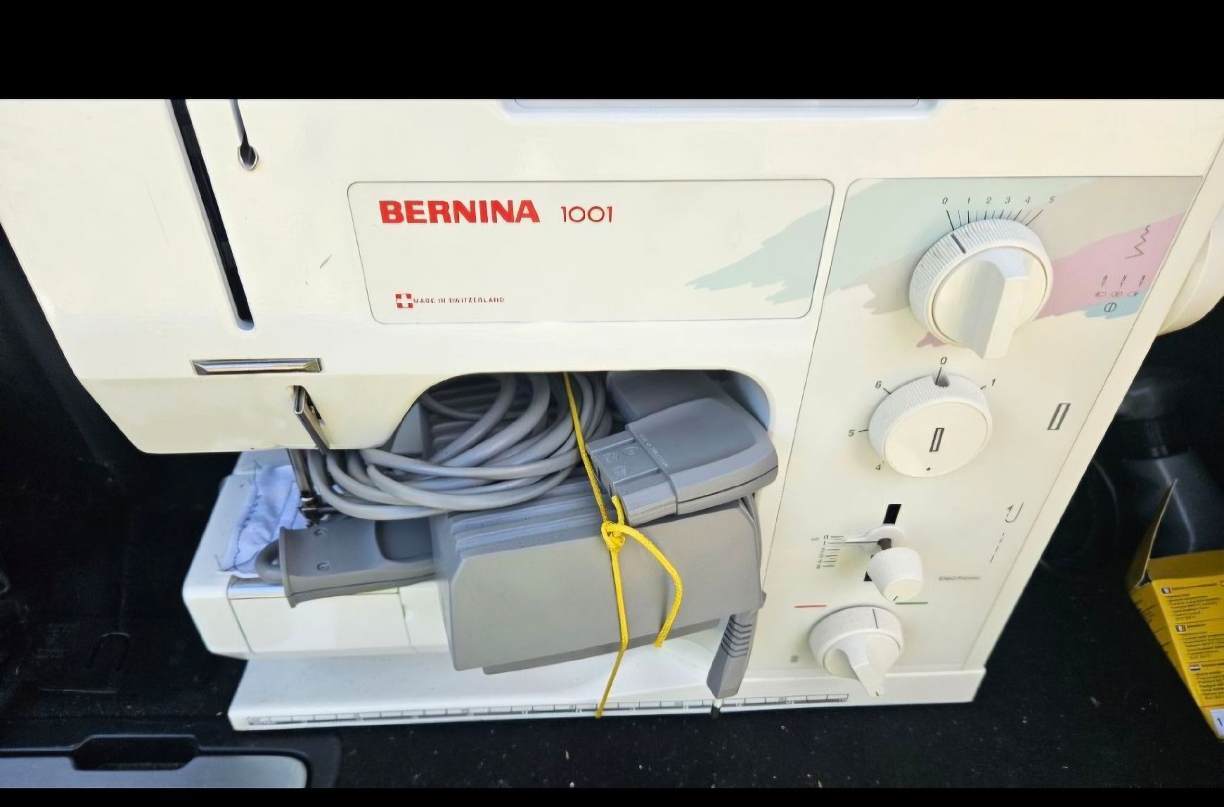 Bernina Macchine da cucire: Bernina 1001 Sewing Machine  – Difettoso da Sachseln venduto da laz_65cg 3