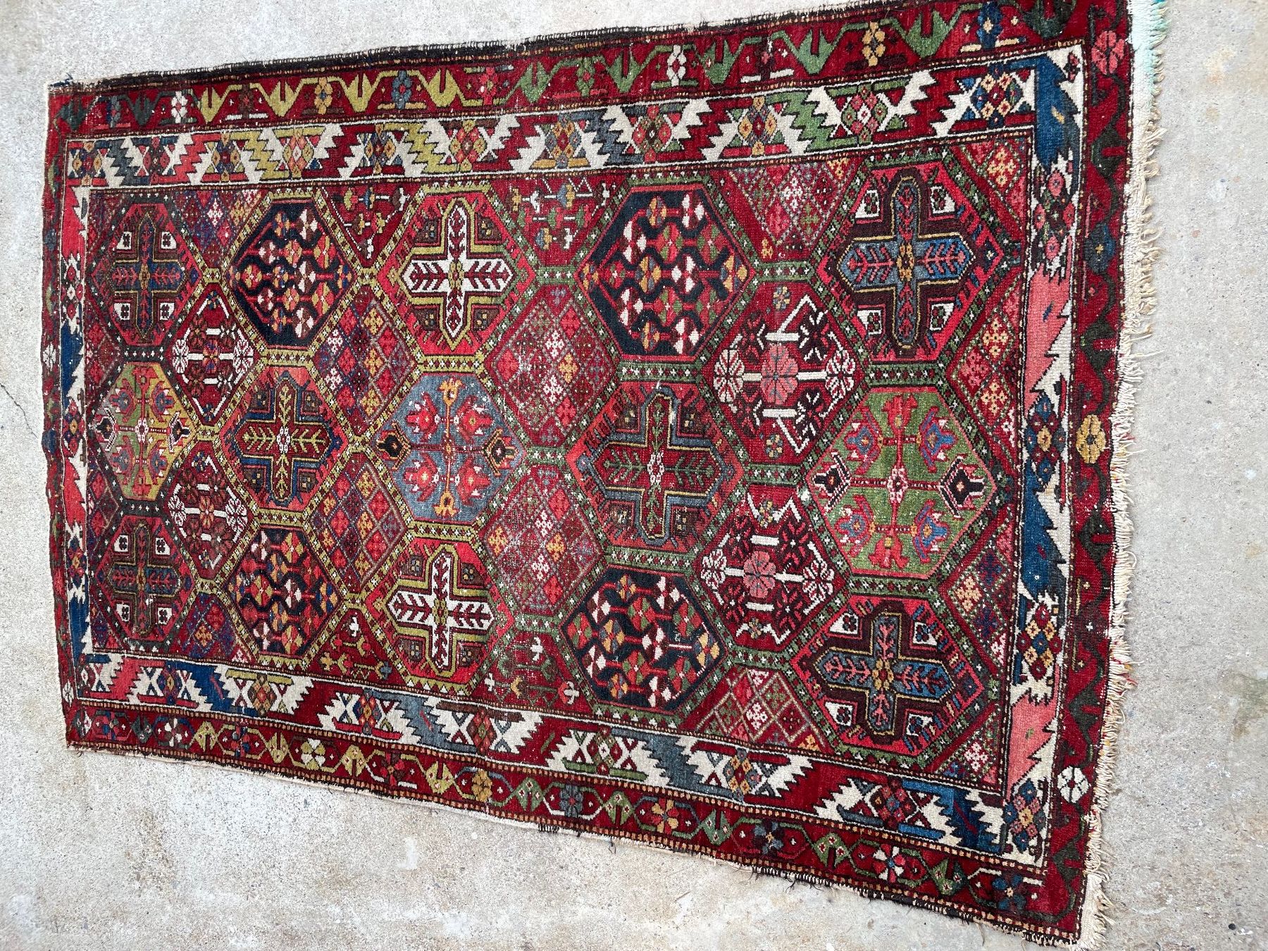 Tappeti: tapis ancien usé – Usato da La Croix (Lutry) venduto da netrajet