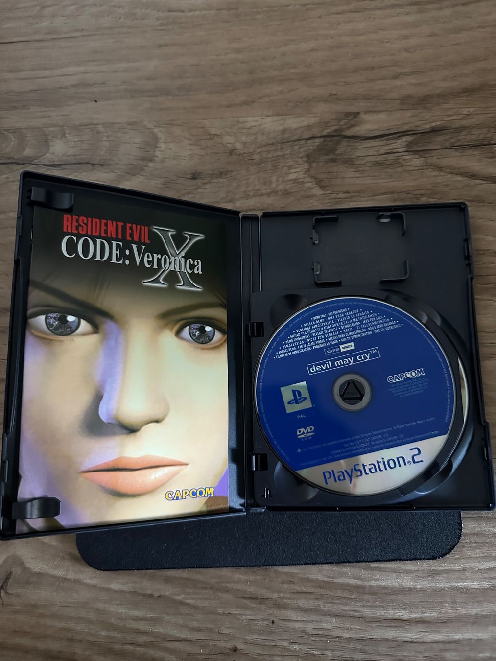 Jeux: Resident Evil: Code Veronica X - PS2 Spiel – D'occasion à Sulz AG par DealWerk 2
