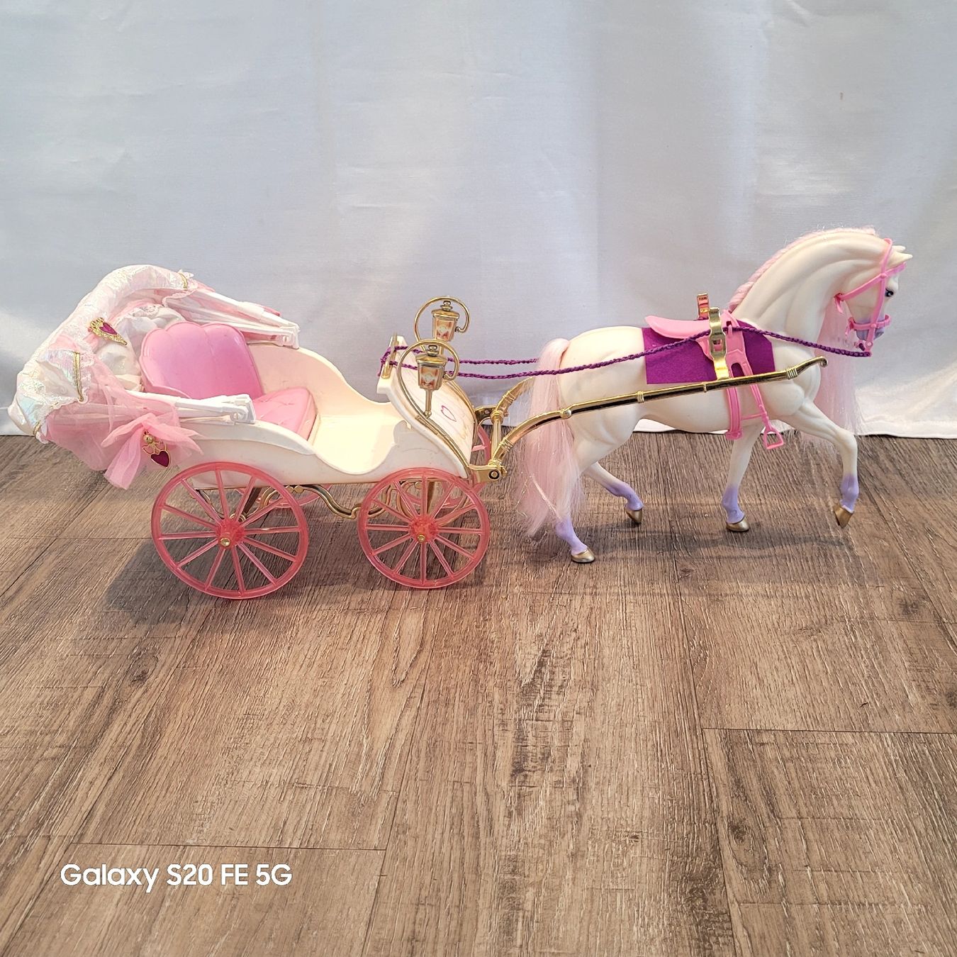 Giocattoli: Barbie Pferd Zauberherzchen mit Kutsche – Usato da Niederbuchsiten venduto da klengyel 3
