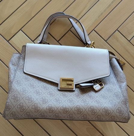Guess Handtasche in Beige, neuwertig