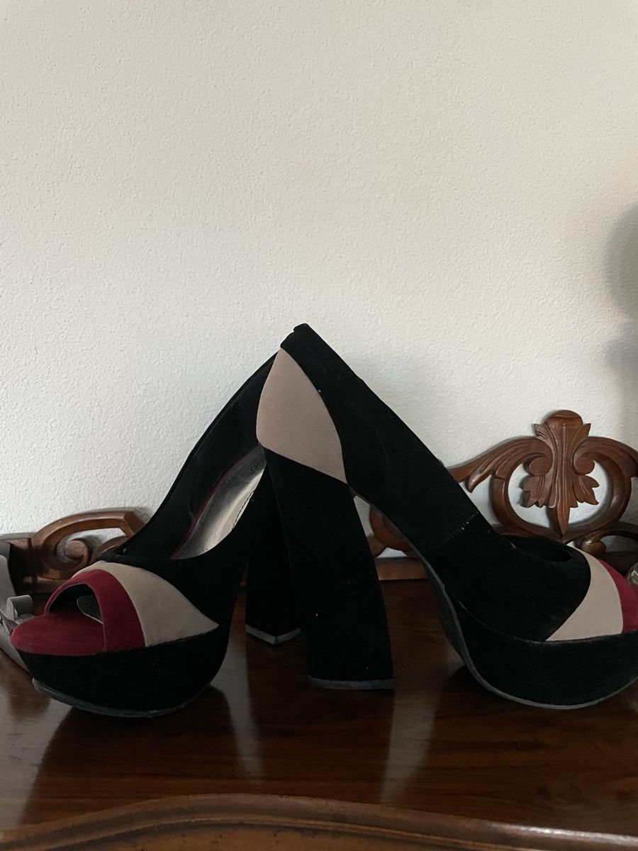 Scarpe da donna: Schwarze Damen Plateau Pumps Gr. 40 – Nuovo (secondo la descrizione) da Emmenbrücke venduto da Ladyboutique 6