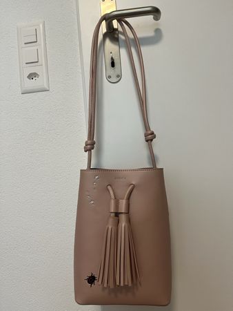 Beuteltasche rosa schimmernd Fiorelli neu 