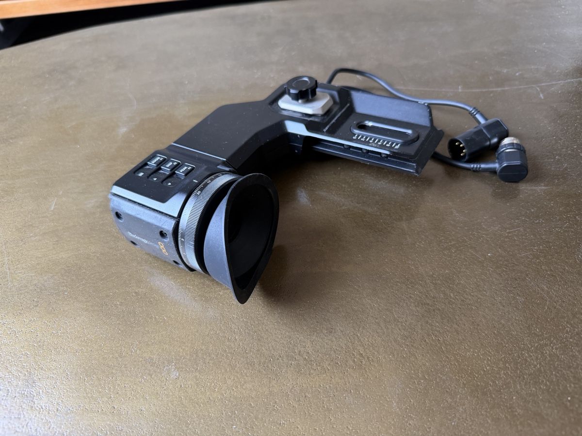 Blackmagic Videocamere: Blackmagic Ursa Viewfinder  – Usato da Langenthal venduto da lau_vv9q 2