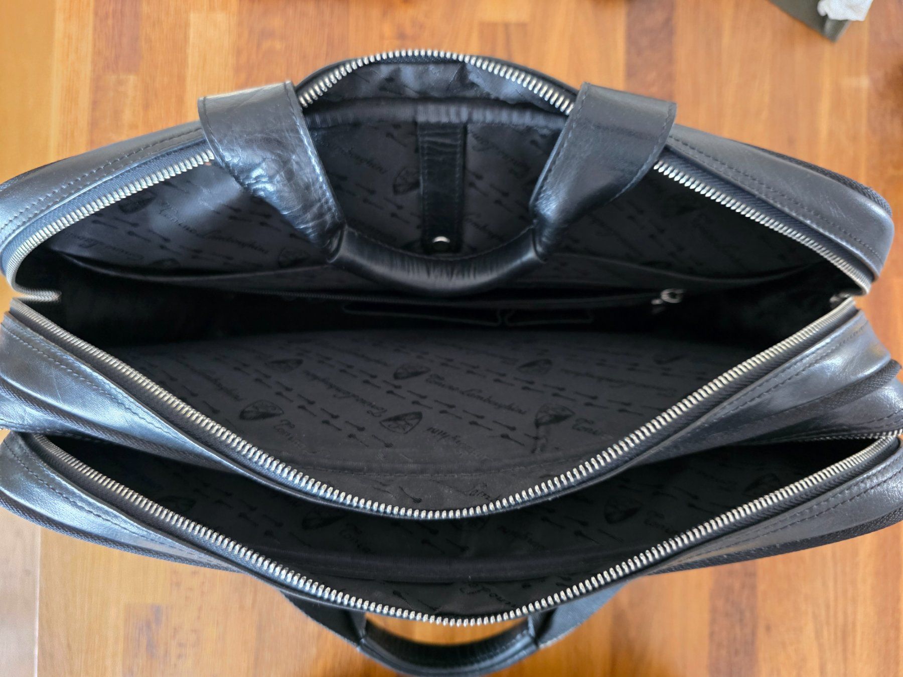 Borse: Lamborgini Tasche für Notebook – Usato da Aarau venduto da Lennz_17 1