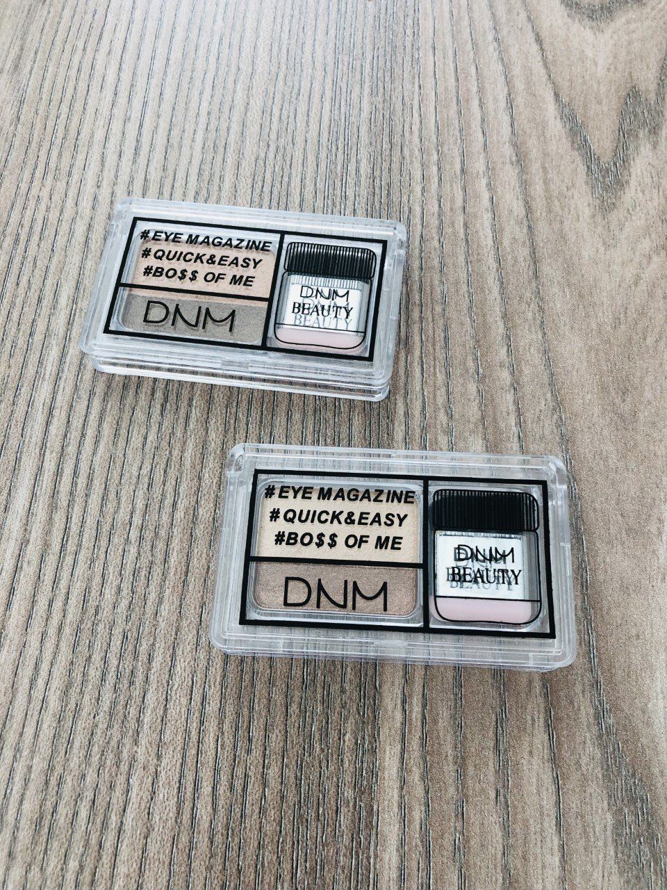 Make-up: Fard à paupières pratique - 2 pièces – Nuovo e nell'imballaggio originale da Delémont venduto da Emi-98 4