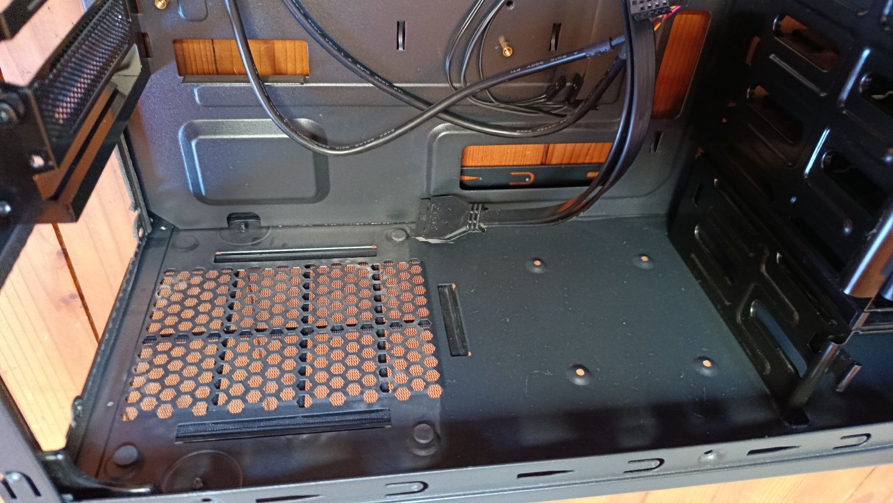 Custodie: axxiv Micro ATX Gehäuse – Usato da Muhen venduto da phoenix1 3