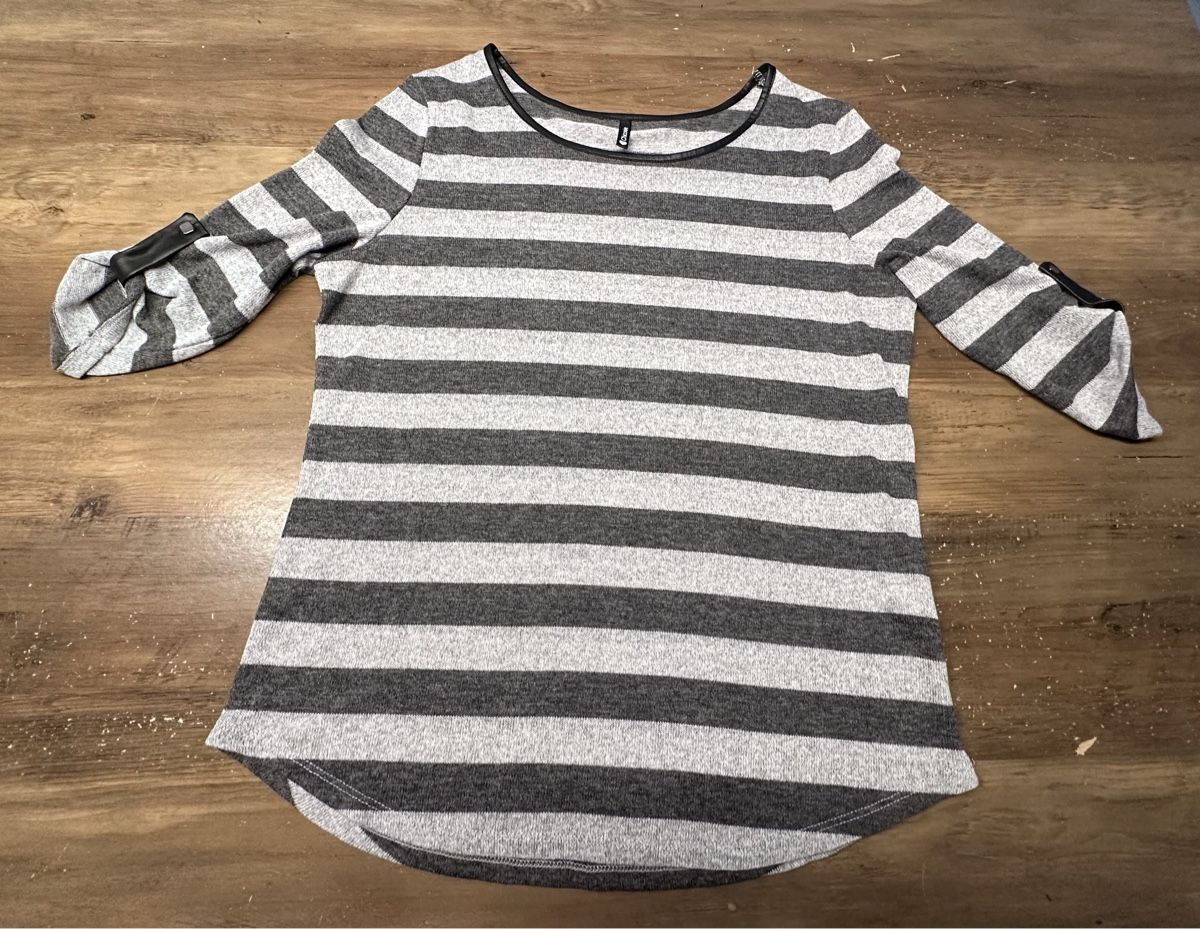 Pulls & Sweat-shirts: Gestreifter Pullover, Gr. XL – D'occasion à Buus par 2019dp 1