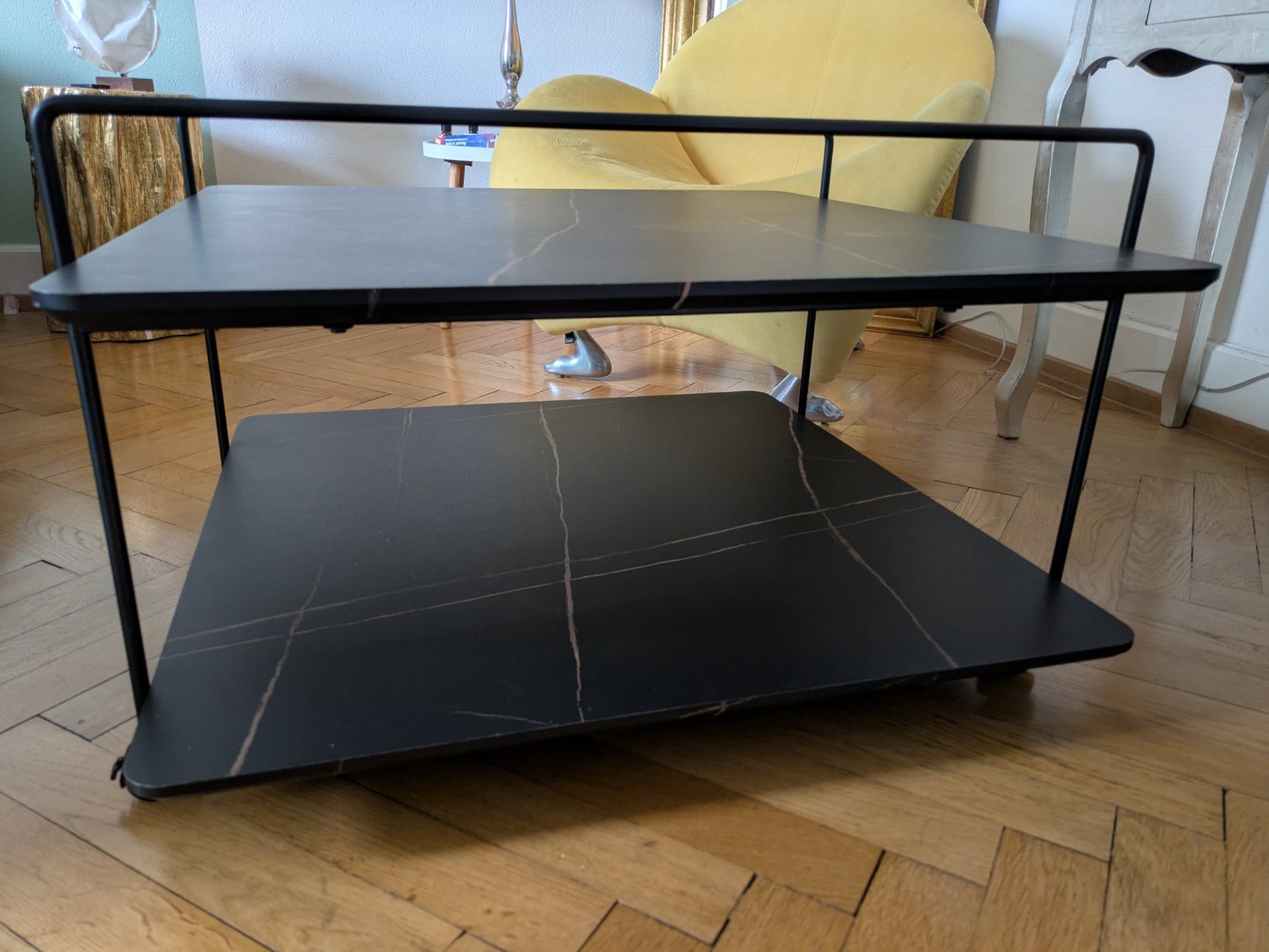 Tavoli: Couchtisch von Möbel Schweigert 80cm x 80cm – Usato da Basel venduto da Luxuswelt 1