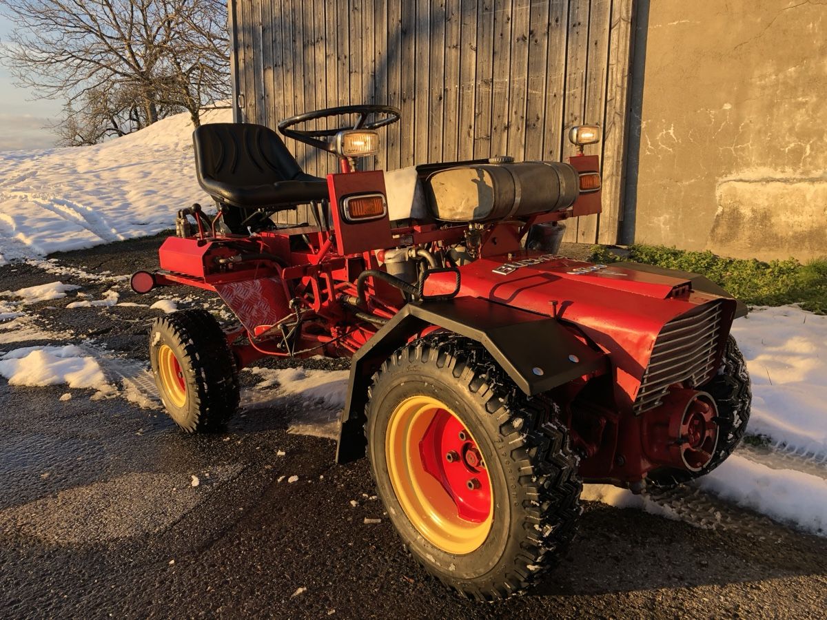 Trattori: Bucher M700 s k mit Schneepflug 1,8m – Usato da Schönenberg ZH venduto da Motorenpapst 3