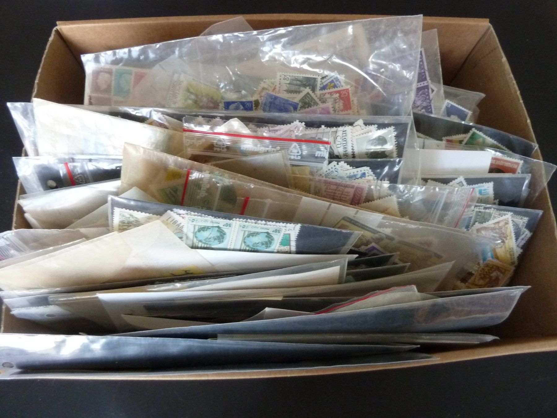 Alle Briefmarken: Lot Ausland (899) – Gebraucht aus Onex von BANGON80 1
