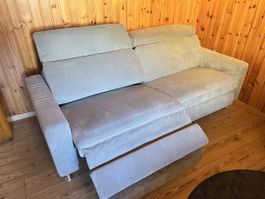 Sofa, Stoff hellblau-hellgrau, elektronisch verstellbar