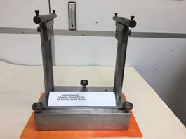 1 AUSWUCHTAPPARAT FÜR SCHEIBEN BIS Dm 500mm