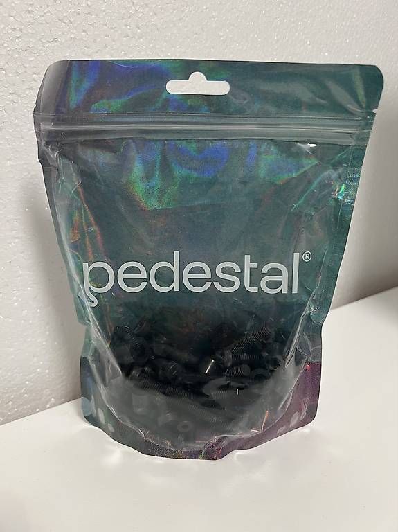 Alle Dekorationen: Pedestal  Universal Kit schwarz  – Neu und originalverpackt aus Pratteln von leh_tc6z