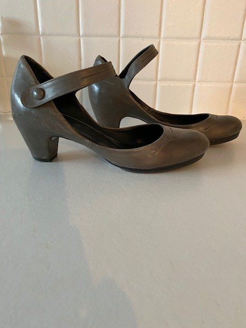 Scarpe da donna: Pumps der Marke Vialis Grösse 36 – Usato da Bauma venduto da Orvault 1