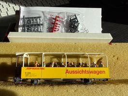 BEMO RhB Aussichtswagen B 2096 gelb RhB mit Personen