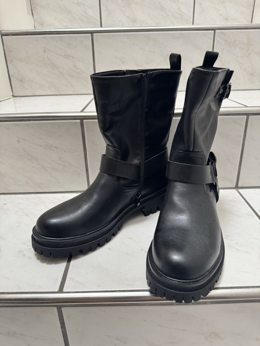 Damenschuhe: Stivaletti 41 nuovi mai utilizzati  – Neu (gemäss Beschreibung) aus Porza von kaj_d5q7