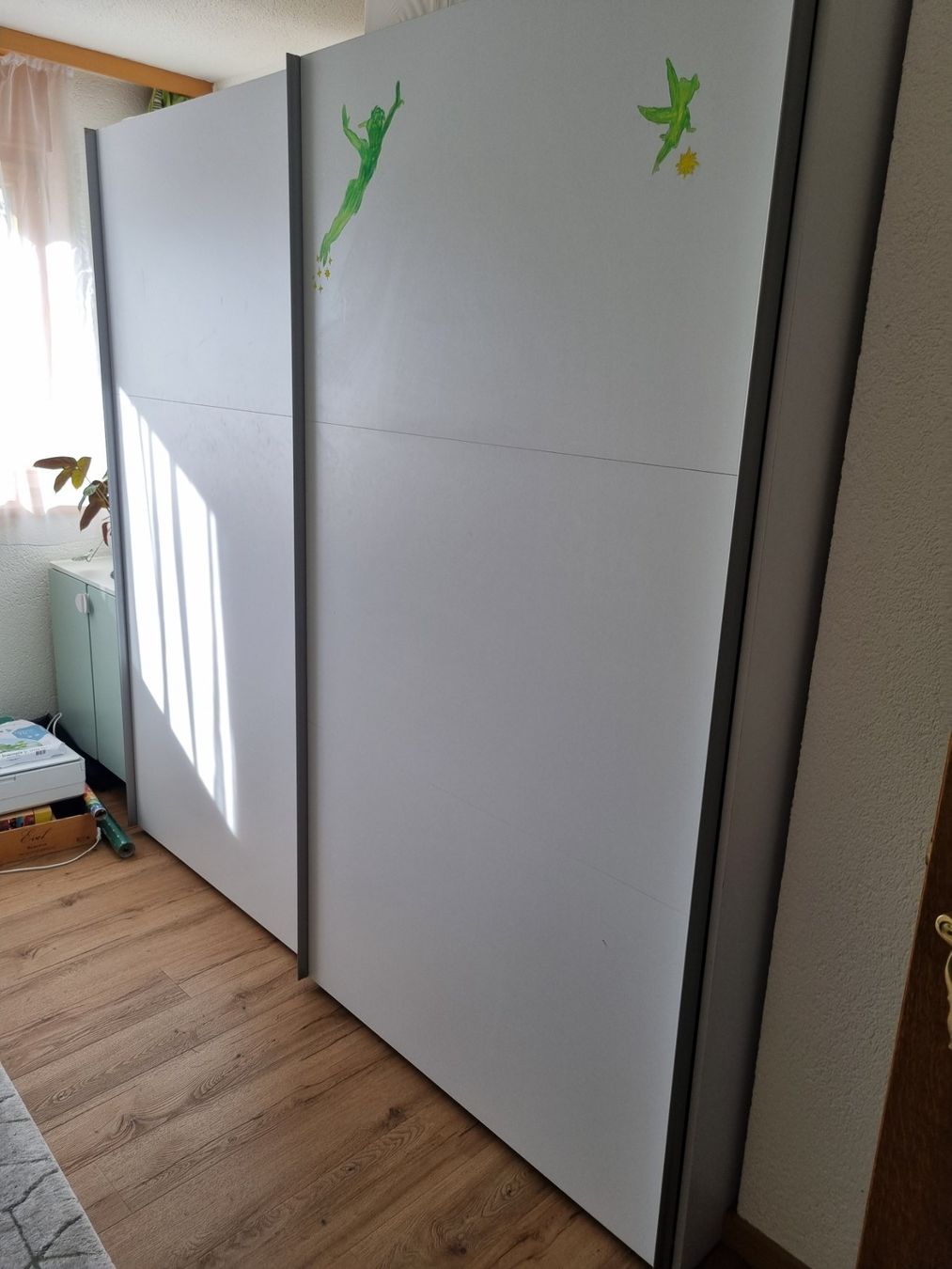 Schränke: Pfister Schrank mit Schiebetür – Gebraucht aus Appenzell von Nike23