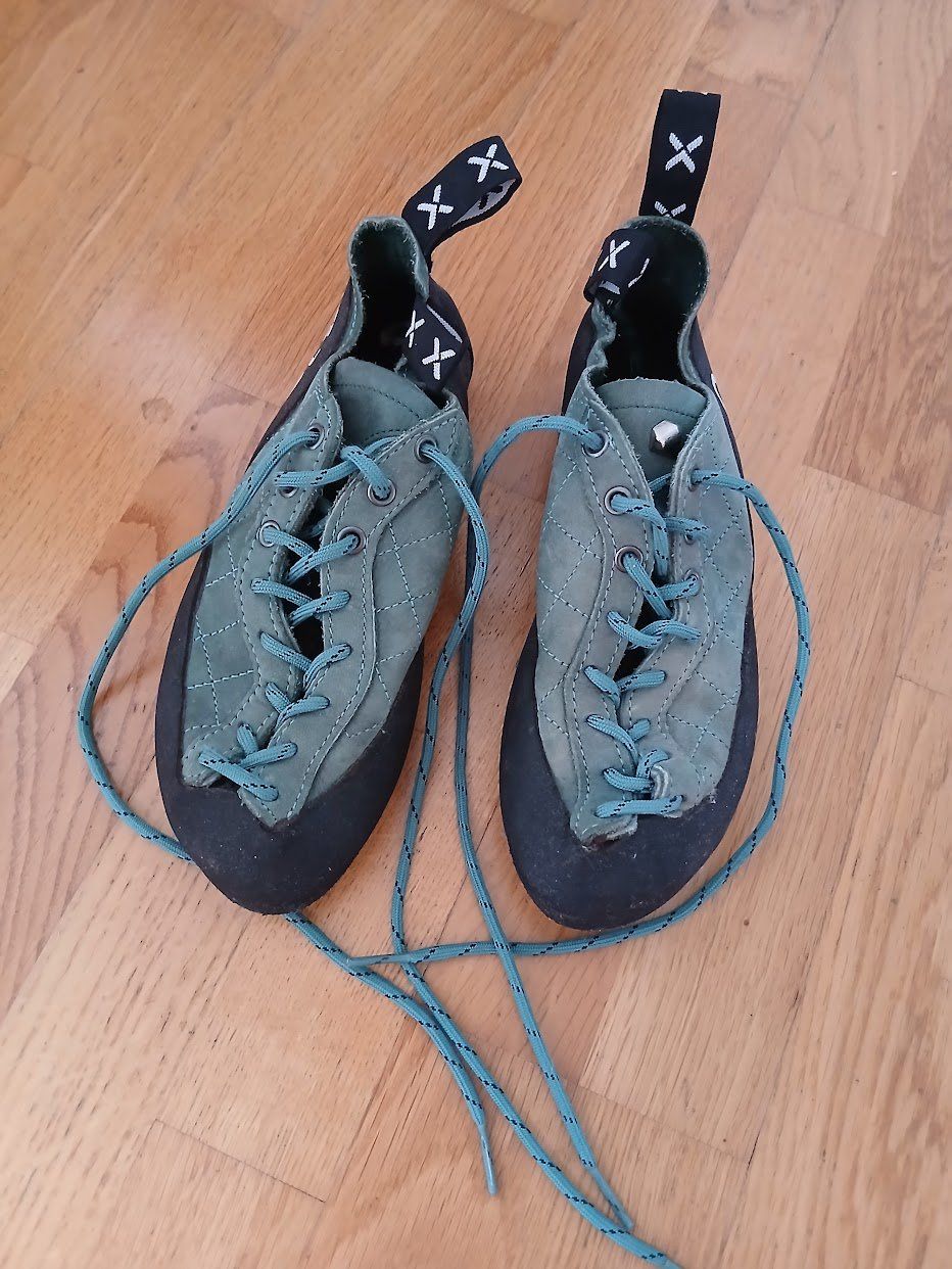 Scarpe da uomo: Klettschuhe – Usato da Dübendorf venduto da Fip05