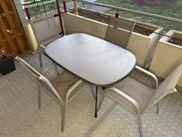 Balkon-Set: Tisch 130 × 80 cm mit 4 Stühlen
