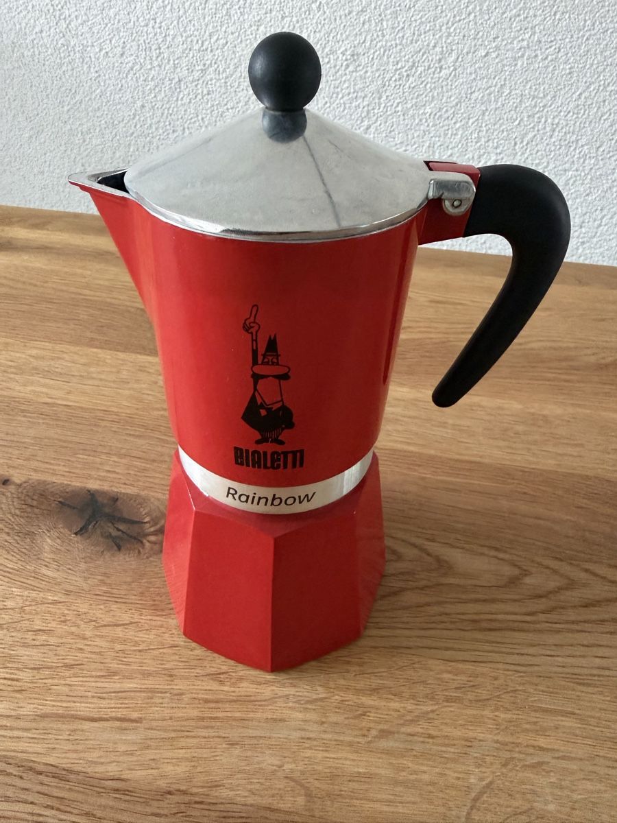 Bialetti Macchine per caffè & Macchine per espresso: Bialetti Rainbow 6 Tassen – Usato da Buchrain venduto da Jasikistler