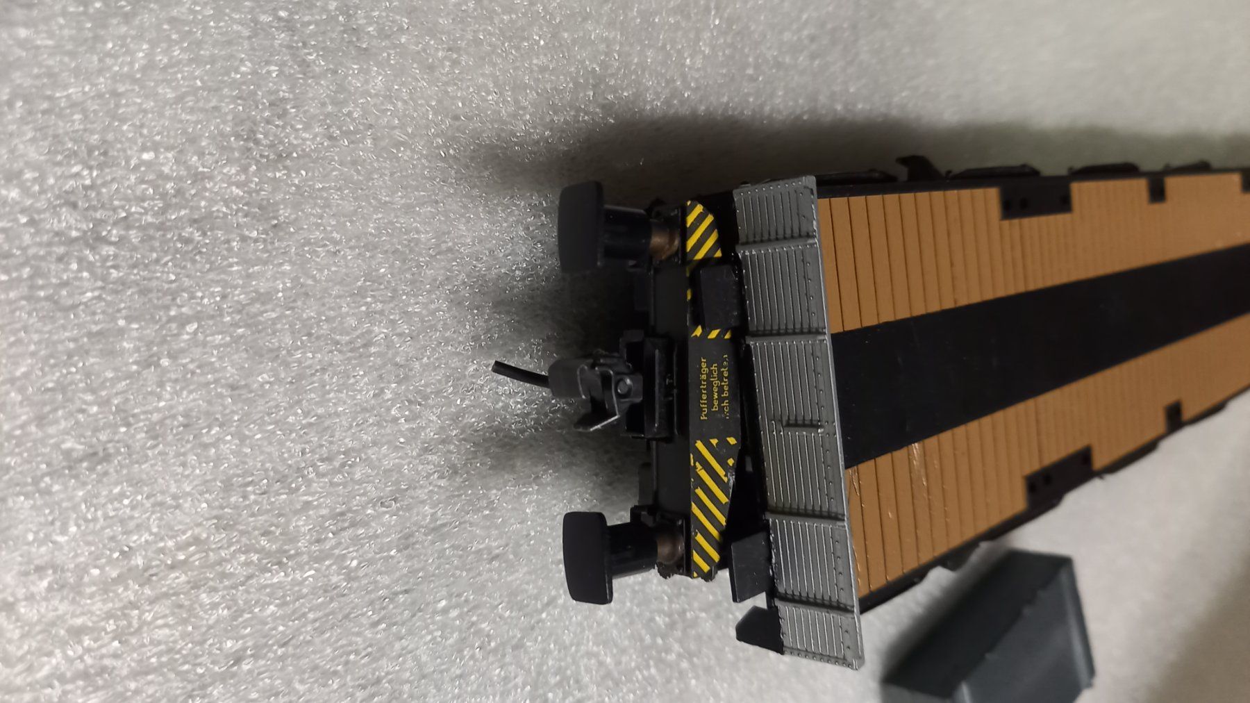 Rivarossi Modelleisenbahnen: Spur 0 Rivarossi Container Wagen – Gebraucht aus Reinach AG von blubah01 1