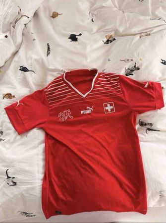 Fussballtrikot Schweiz Puma rot Grösse S Gebraucht