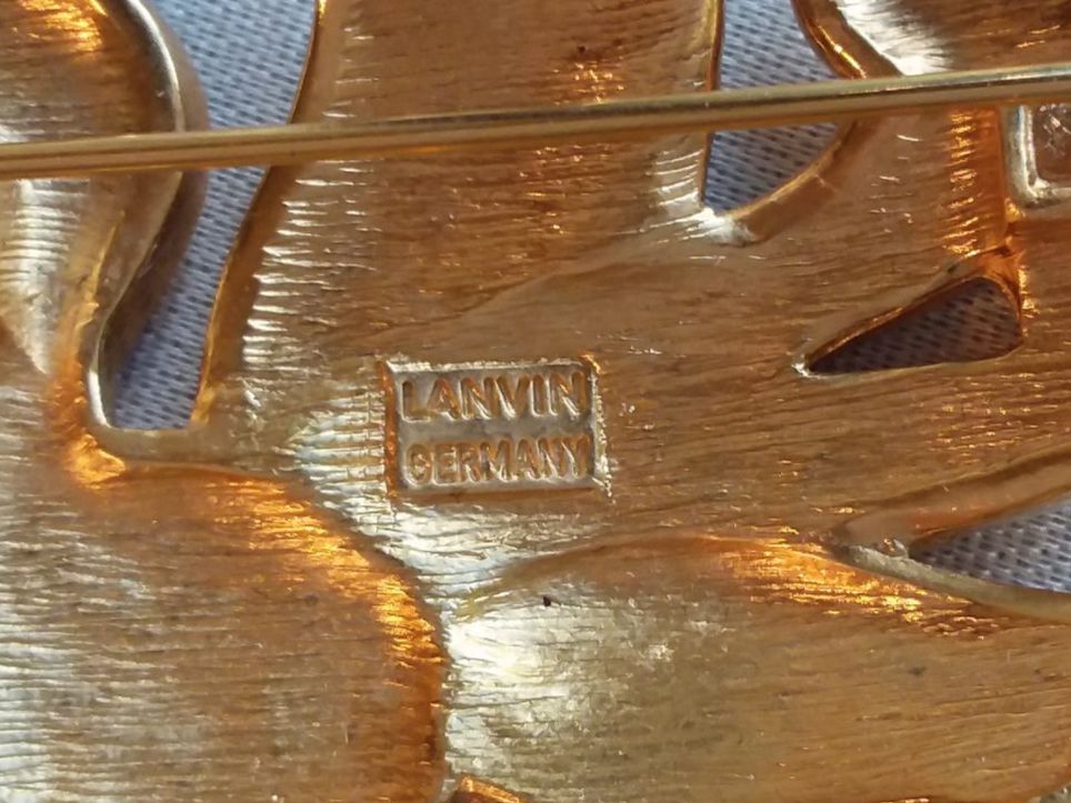 Broschen & Nadeln: Originale LANVIN PARIS vergoldete Email Brosche 80er – Gebraucht aus Zürich von helsan 1