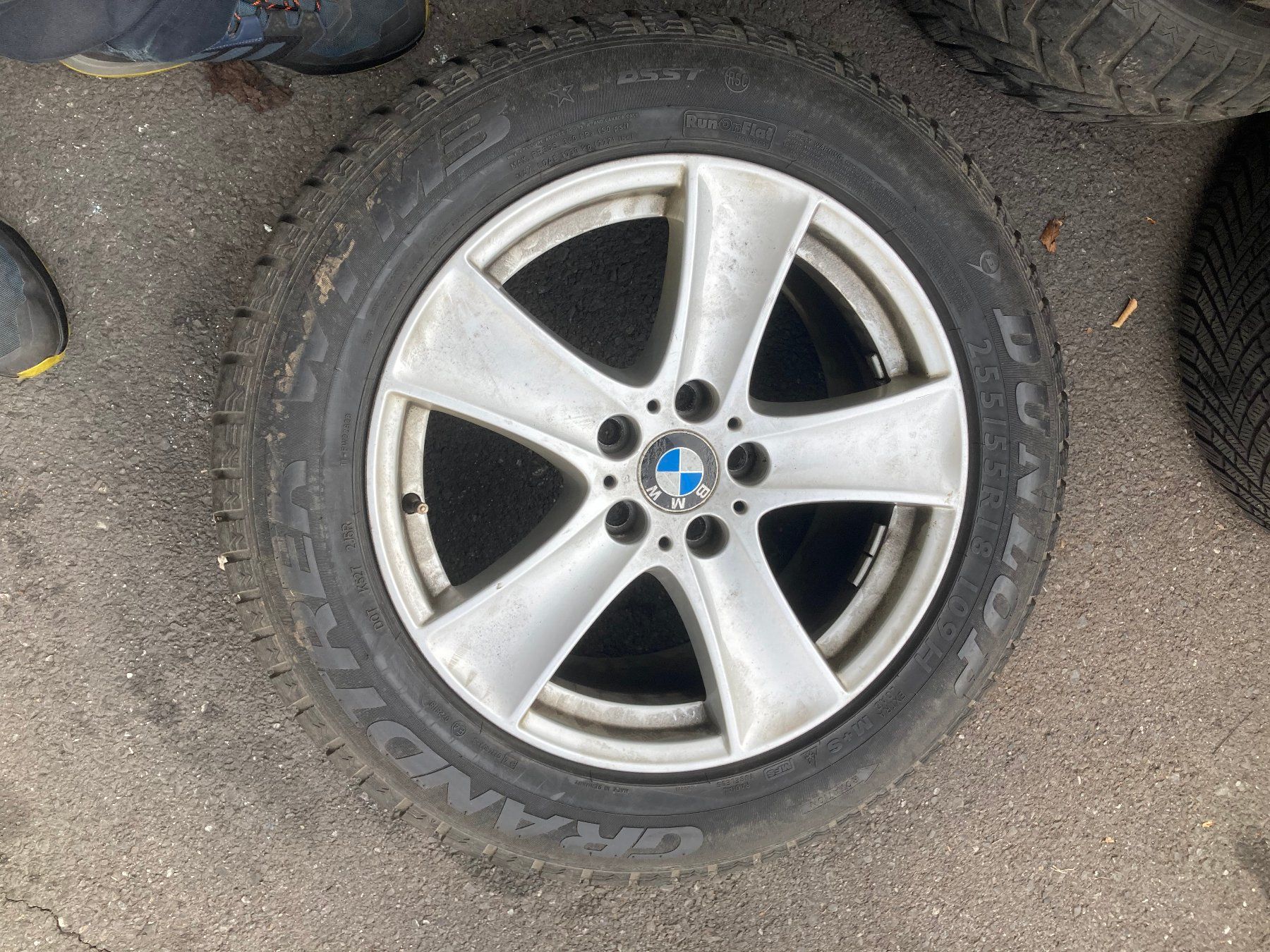 BMW Pneumatici & Ruote complete: BMW X5 Winterräder 255/55R18 E70 6770200 – Usato da Cham venduto da WB2223