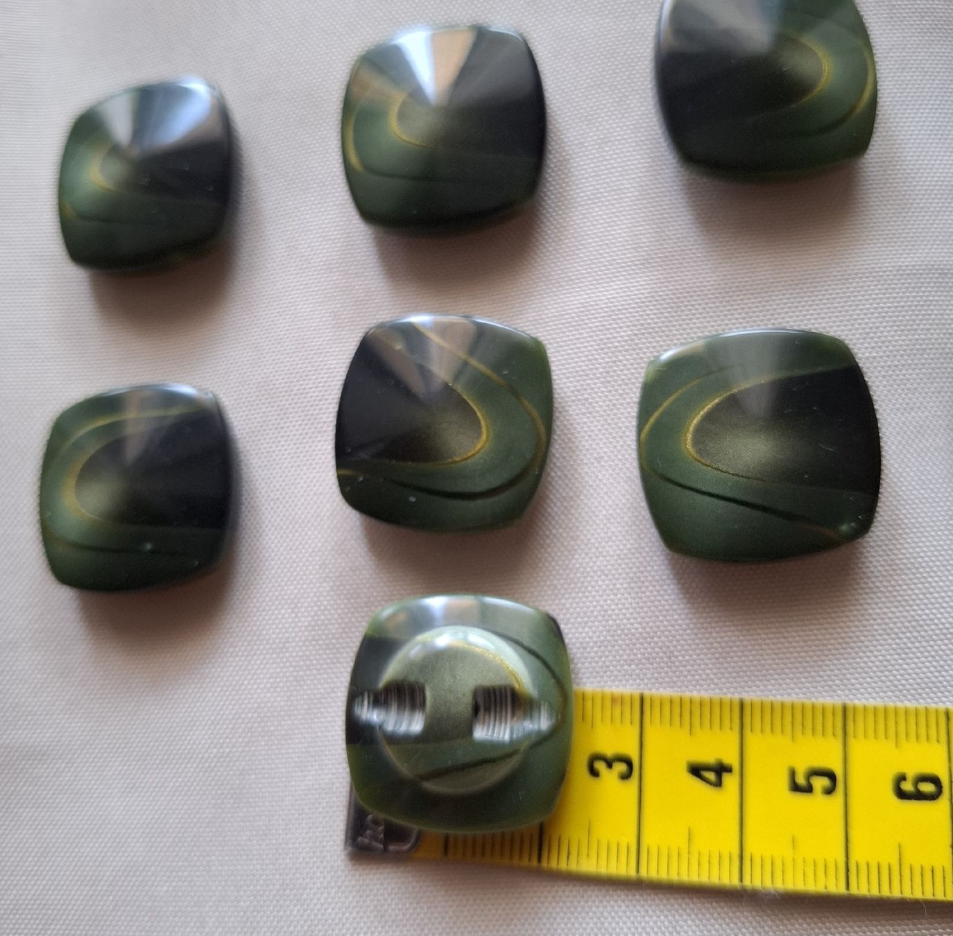 Bottoni: 10 Stück Knöpfe 23 mm. – Usato da Dietikon venduto da Hirschkopf 4