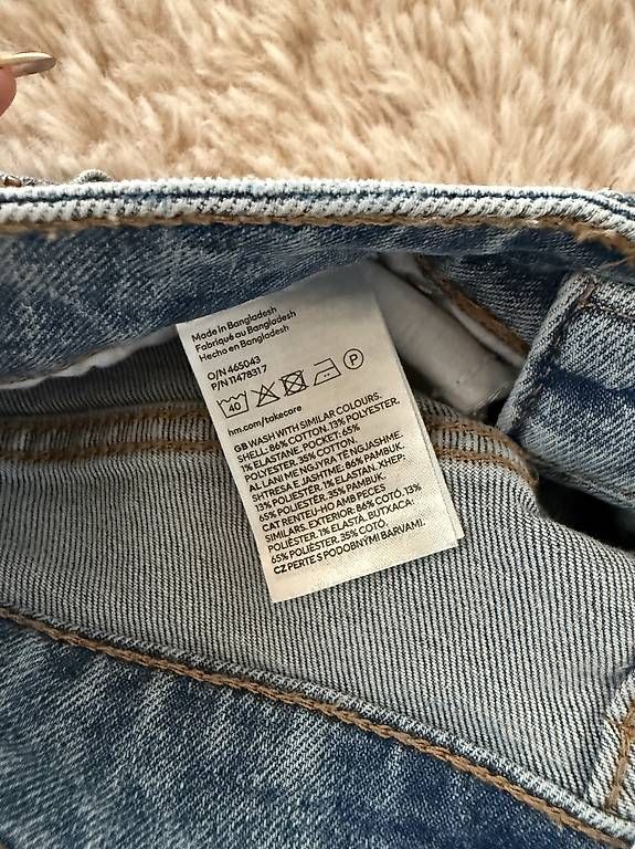 Jeans: Jeans Shorts Damen – Neu und originalverpackt aus Zwingen von KatjaM 3