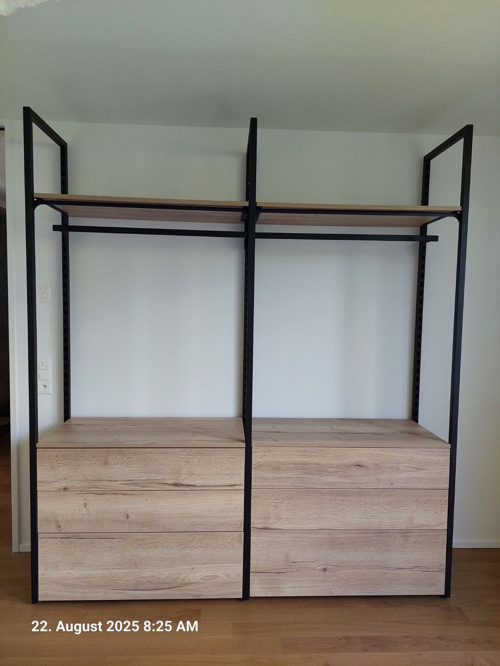 Armadi: Schrank-System mit Schubladen von Mandai Design – Usato da Schaffhausen venduto da mviege