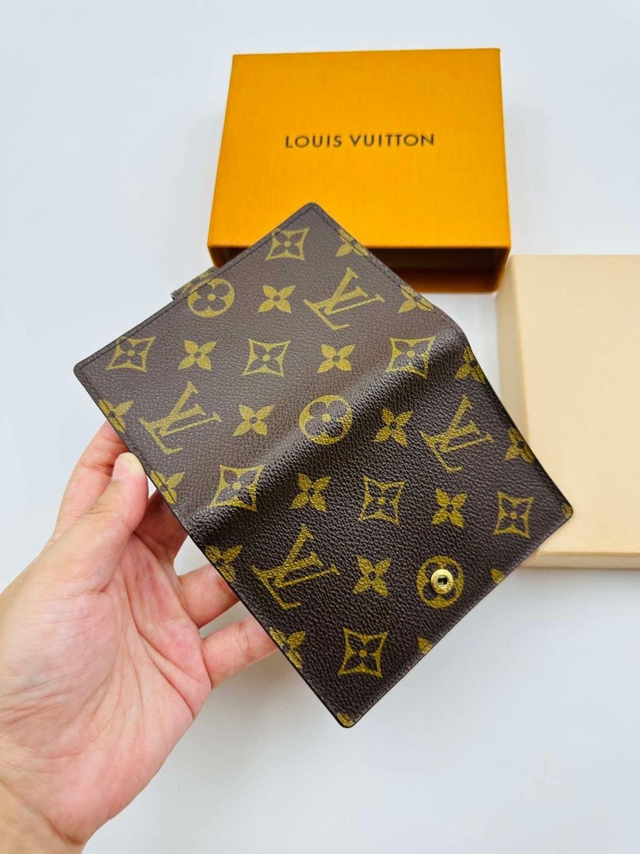 Louis Vuitton Portafogli: Ab 1 fr, Louis Vuitton Bifold Mini Notebook Cover – Usato da Widnau venduto da Pukpan_99 3