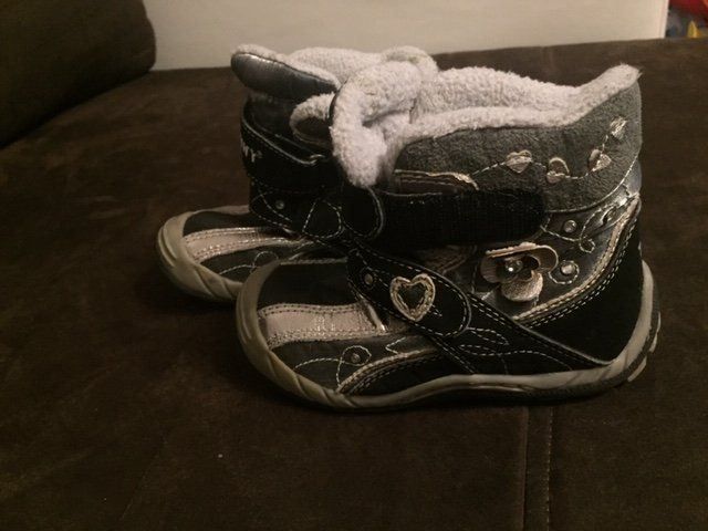 Chaussures filles: Tex Winterstiefel Grösse 24 – D'occasion à Emmen par Aribini 1