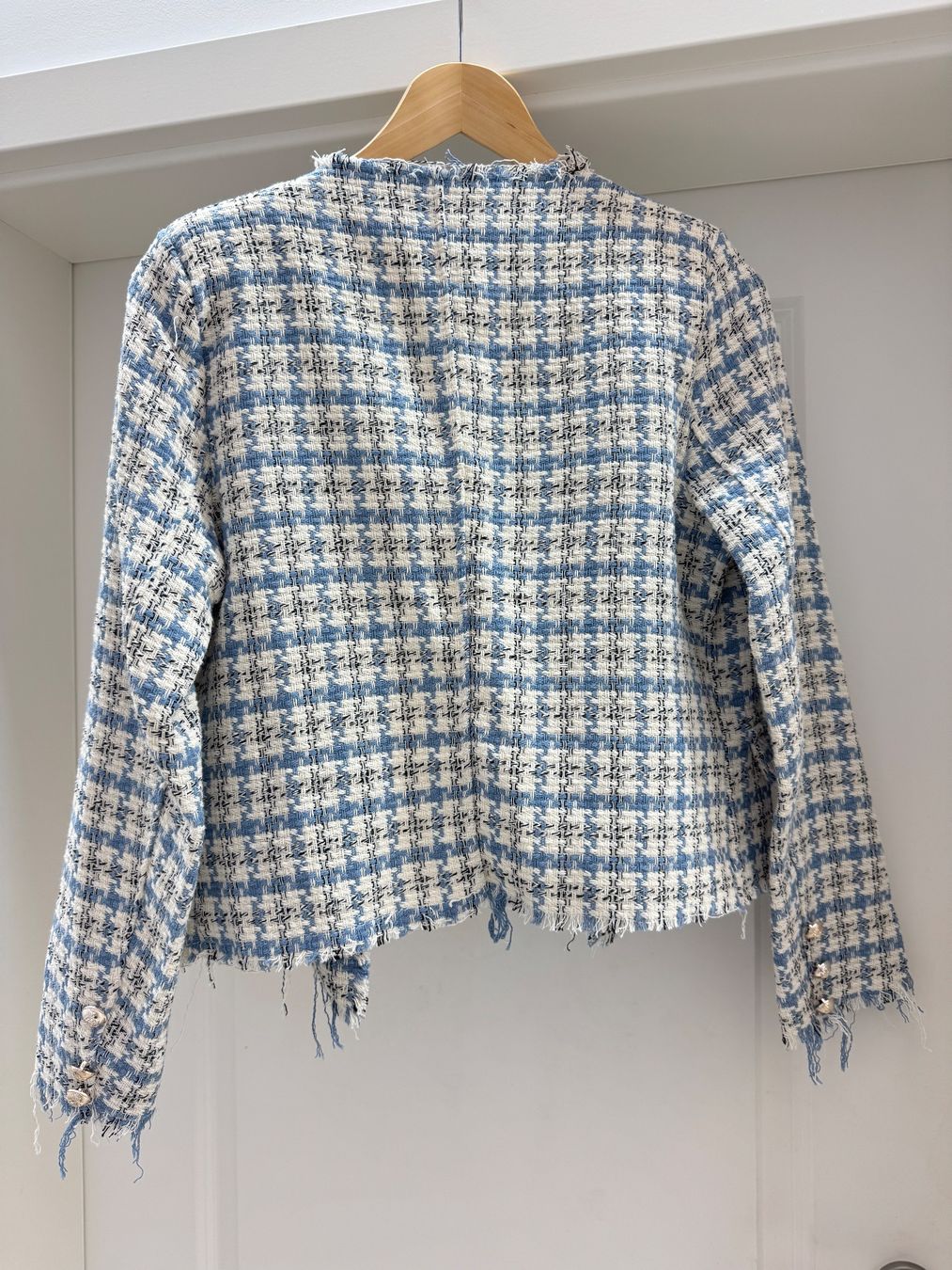 Zebra Giacche: Veste effrangée bleue et blanche neuve – Usato da giffers venduto da sev_c9x9 4