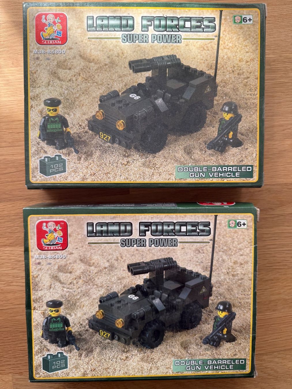 Kit di costruzioni: lot de 2 Boîtes Land Forces – Usato da La Tour-de-Peilz venduto da cod_9hq5