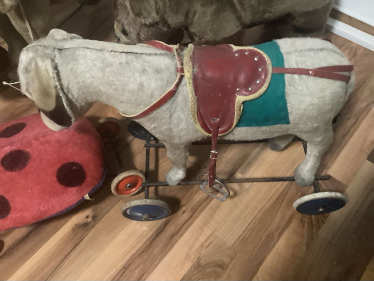 Steiff Spielzeuge: 4 STEIFF TIERE AUF RÄDER – Gebraucht aus Münchenstein von NoSu98 3