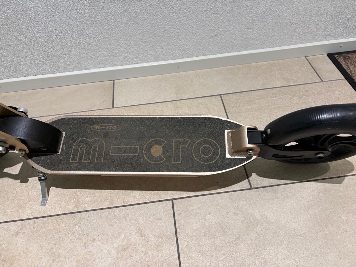 Micro Kickboard: Micro Trottinette Gold/ Bronze – Usato da Wangen b. Olten venduto da Eyluelgoek 1