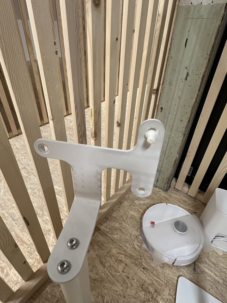Supporti a parete: 2 Floor Stands for Sonos Play3 White – Usato da Wädenswil venduto da Luzerner01 3